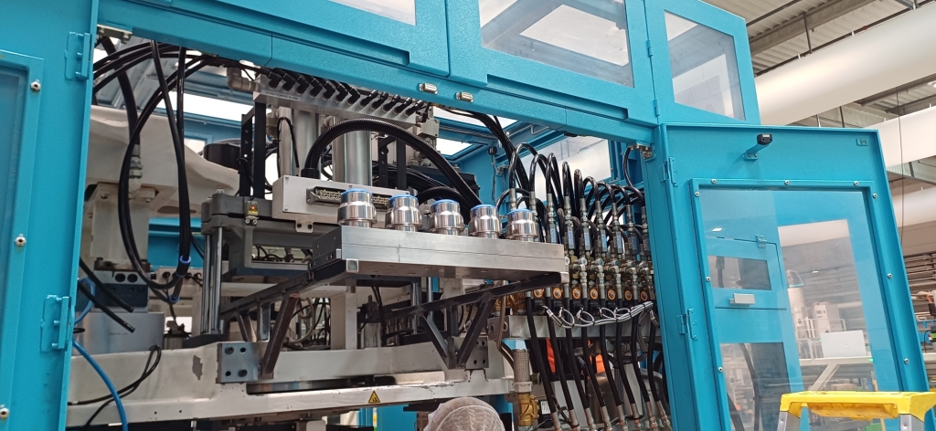Machine d’injection soufflage ASB Nissei